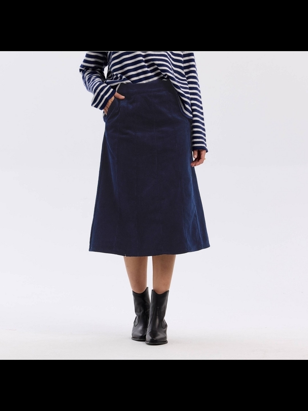 NWT Universal Thread Blue A-line midi skirt